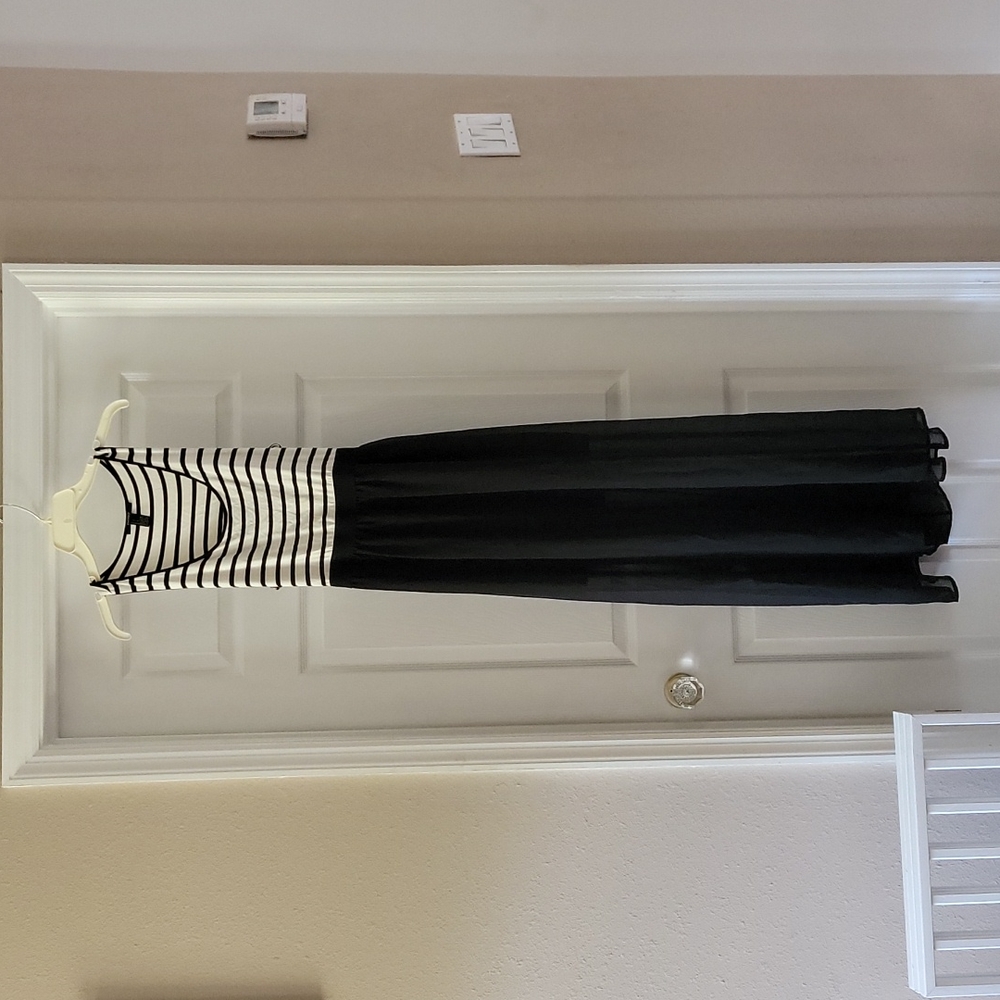 Forever 21 stepped black and white dress